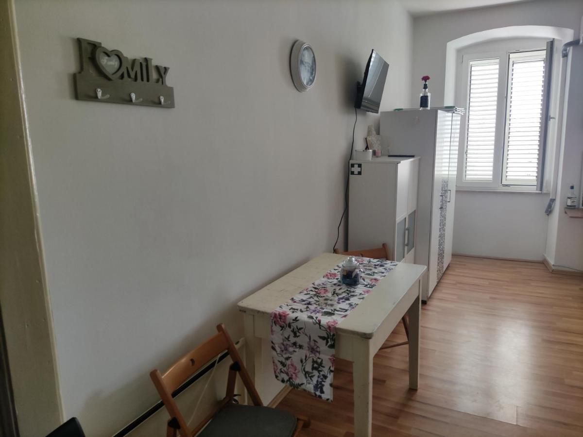 Studio Apartment Kontiki Rijeka Eksteriør bilde